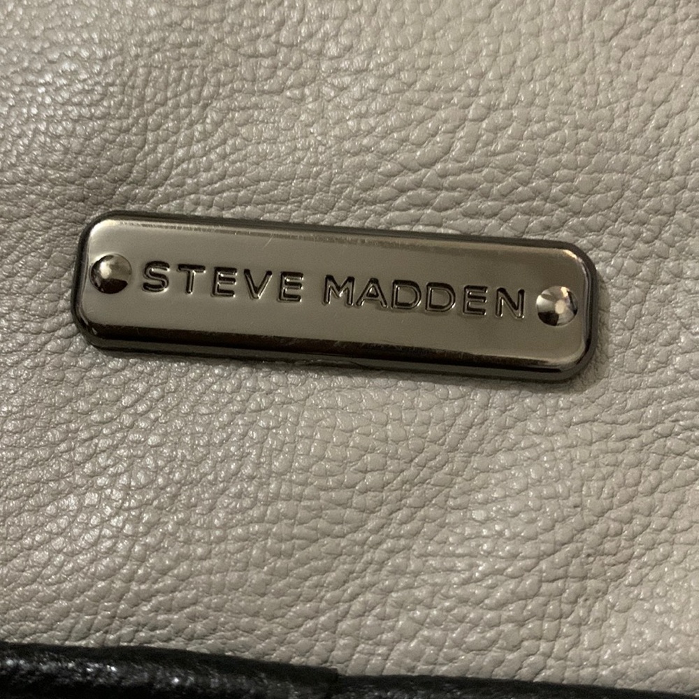 Steve Madden bag, good condition.